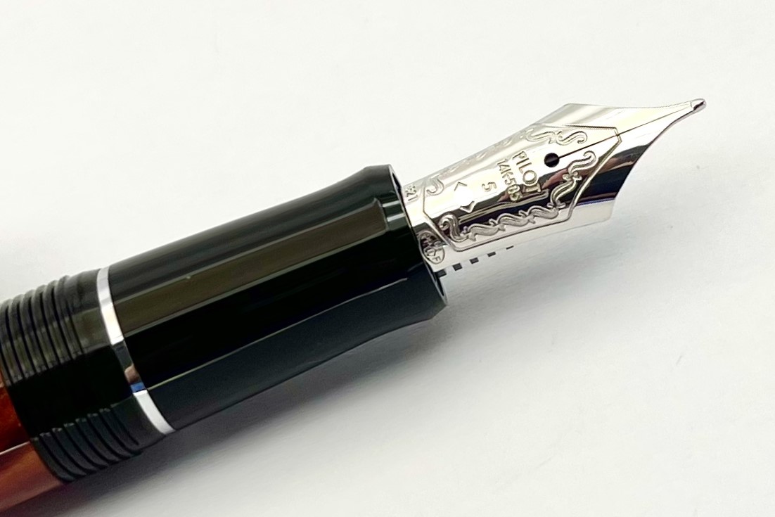 PilotCustomHeritageSpecialEditionMarbleOrangeFountainPen_L